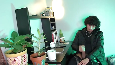 Slutty brunette take wis spinso bathroom worm gets fucked by her boyfriend