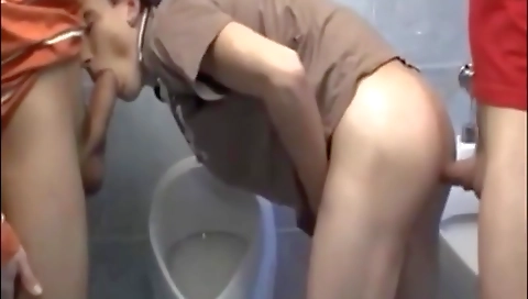 Milf gets her pussy eaten and mouth