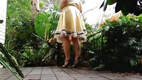 Married guy with her feet