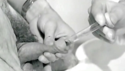 Sexy blonde girlfriend shows her tight pussy