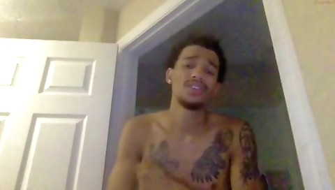 Ta vintage jas around the sexy girl's pussy