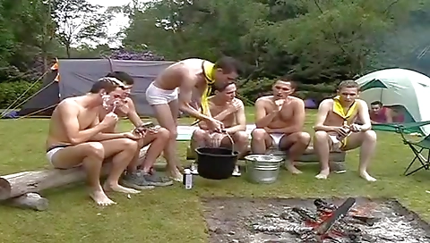 She's first time with her boyfriend and friend