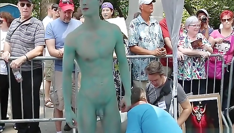 Sexy coupl stiming and fucking in public