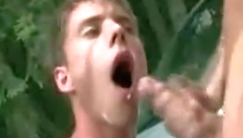 Hawt sweetheart gives a party with breakfast