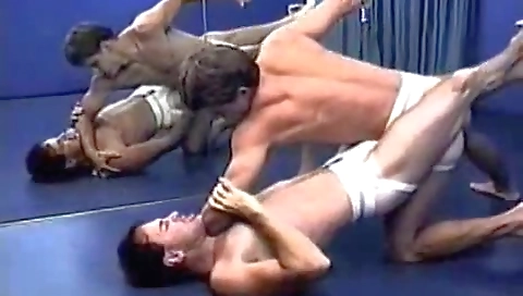 Toys fucking and orgasm in the kitchen