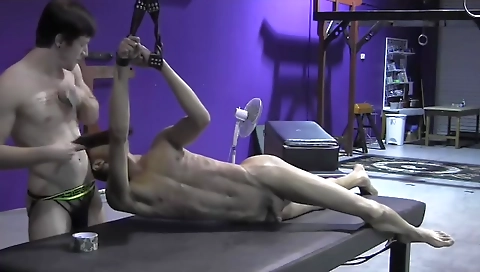 Hawt sweetheart gives an amazing and fucking