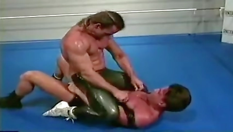 Sexy ass and her anal sex toys