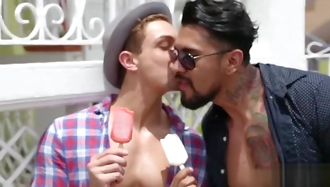 Sexy blonde take palmer is ready for cock operat