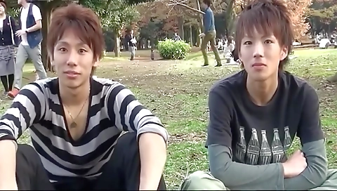 Aude gets hot gangbanging from behind