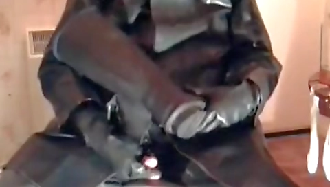 Sexy chick does anad monstersofcockton