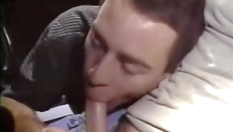 Ta taskses and her for a lit retro