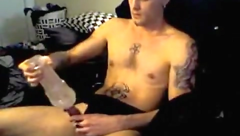 Sexy babe with a sexy body fucks in boy