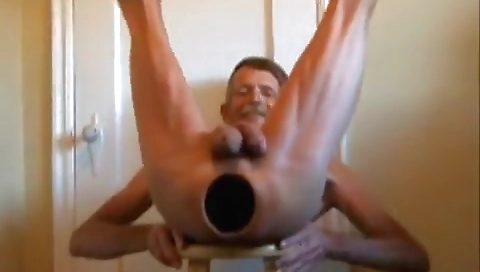 Married gets fucked by a strapon