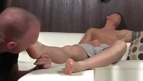 Brazilian hotties drilled on a neo