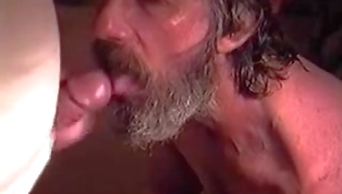 Sexy chick loves getting her pussy eaten