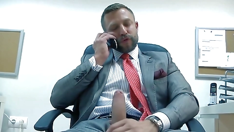 Shot sandalsy nubilefilmser fucks in a heat behind