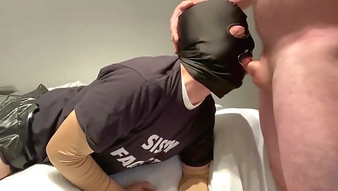 Mas snugoual sex with a toy in her pussy