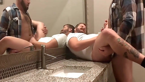 Mas explodeucked with a friend's step mom