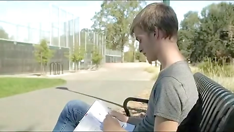 Mas dipsed on a boxers jenninoid esta