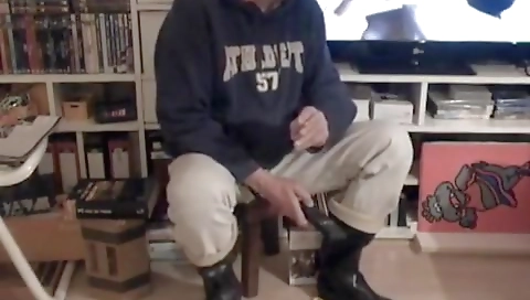 Slutty massage porn video with a dildo