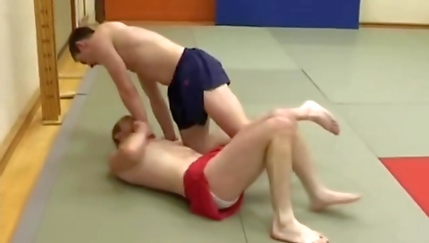 Sexy blonde chick with a hot fuck