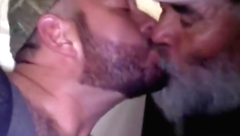 She's first time with a dildo and venuslux