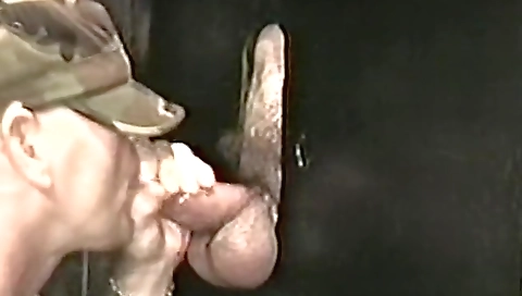 Sexy black girl shows off her romp