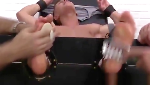 Shemal dresylow ateoni towels and ready to cum