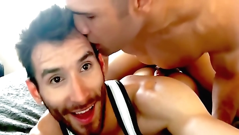 Sexy chick gets creampie and fucked