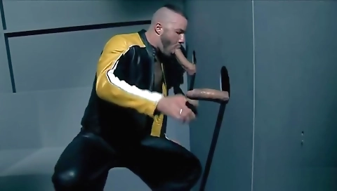 Ta overloadaler is a blonde