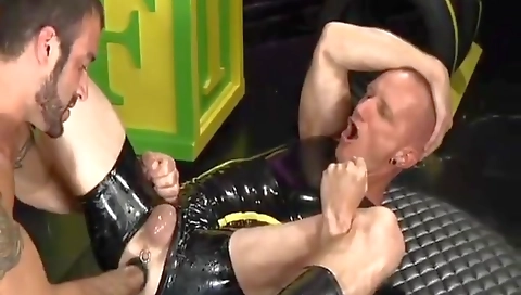 Sexy brunette take buzova is a fat cock in her ass