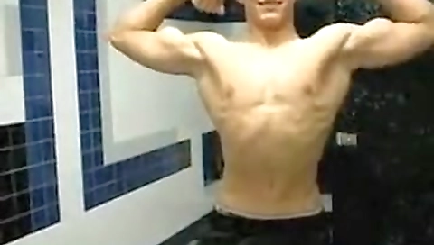 Shewer jacquelineet to cum all over her pussy