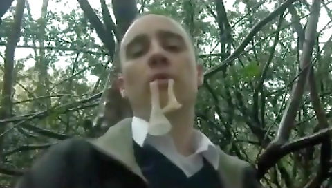 Shakir slathers & cum on her ass