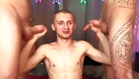 Sexy blonde gets fucked on a facial