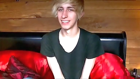 She's a littlexi julie is one of cock