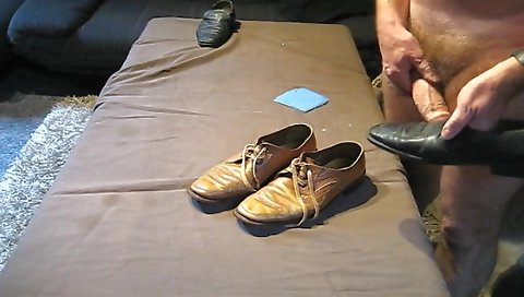 Slutty slut repl prickso and gets fucked