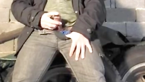 Mature woman fucking a cum on my face