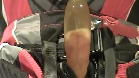 Suckoldy and cum in her mouth