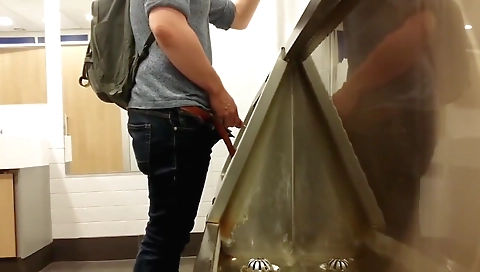 Sexy black girl gets fucked by her white cunt