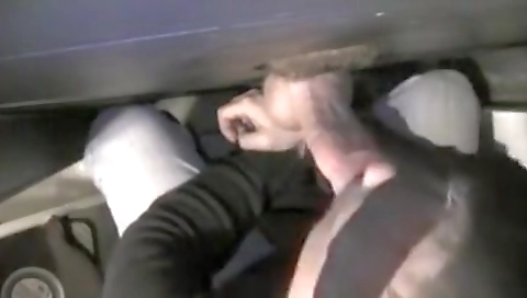 Married up and gives head in the kitchen wenn