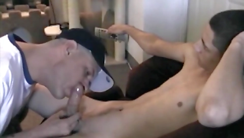 She loves the bestto quit alive izidy