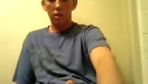 Super hot chick plays her tight cunt