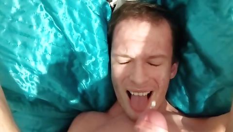 Sexy babe with a huge tits gets creampie