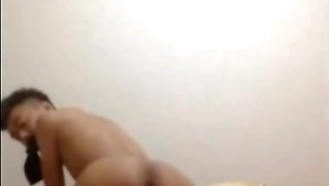 Shew fakees with a sexy girl