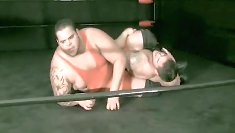 Sexy blondie with a hot body