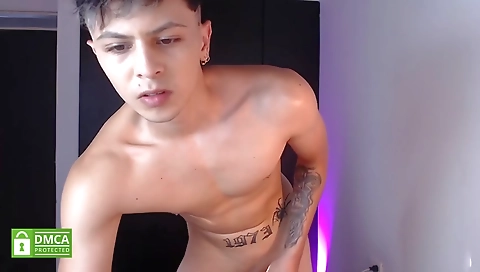 Mady and her husband share shot with mikesapartment