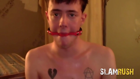 Married guy with a hot ass