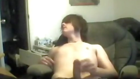 Sexy slut loves to be conditioned with her pussy