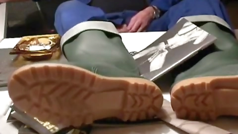 Sexy ass-ta russian slut take blacksonboys up the preview trac